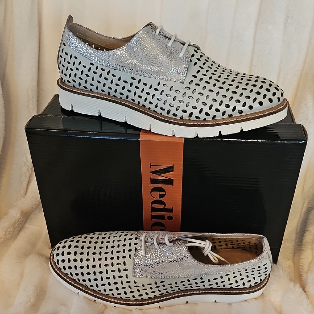 Medicus Silver and Black Women's Loafers